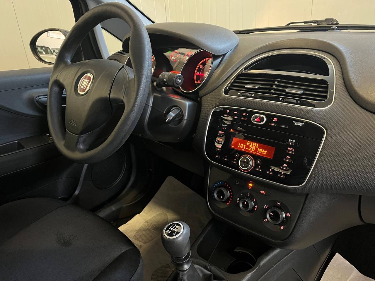 Fiat Punto 1.4 S&S 8V 3 porte Street