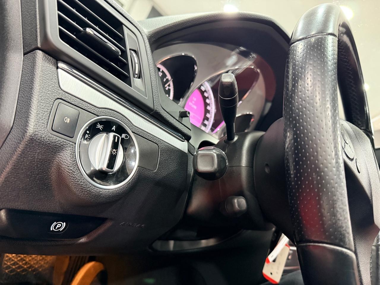 Mercedes-benz E 220 CDI BlueEFFICIENCY Avantgarde AMG