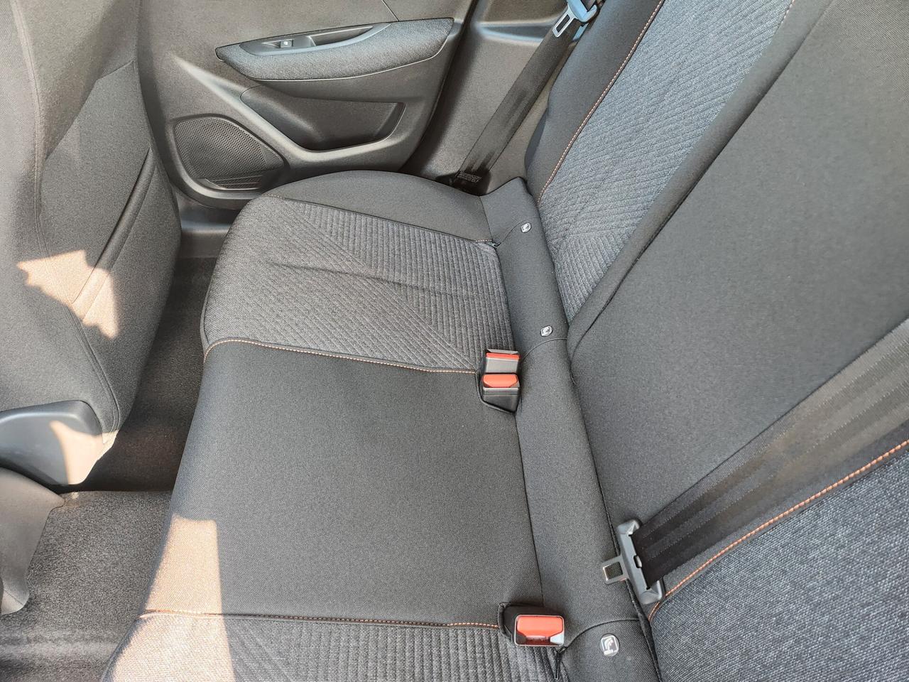 Peugeot 208 Hybrid 110 e-DCS6 Style