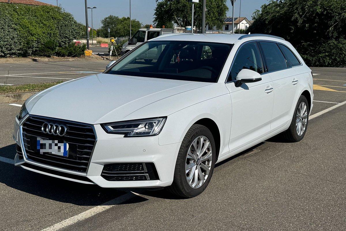 AUDI A4 2.0 TDI 150 CV S tronic Design