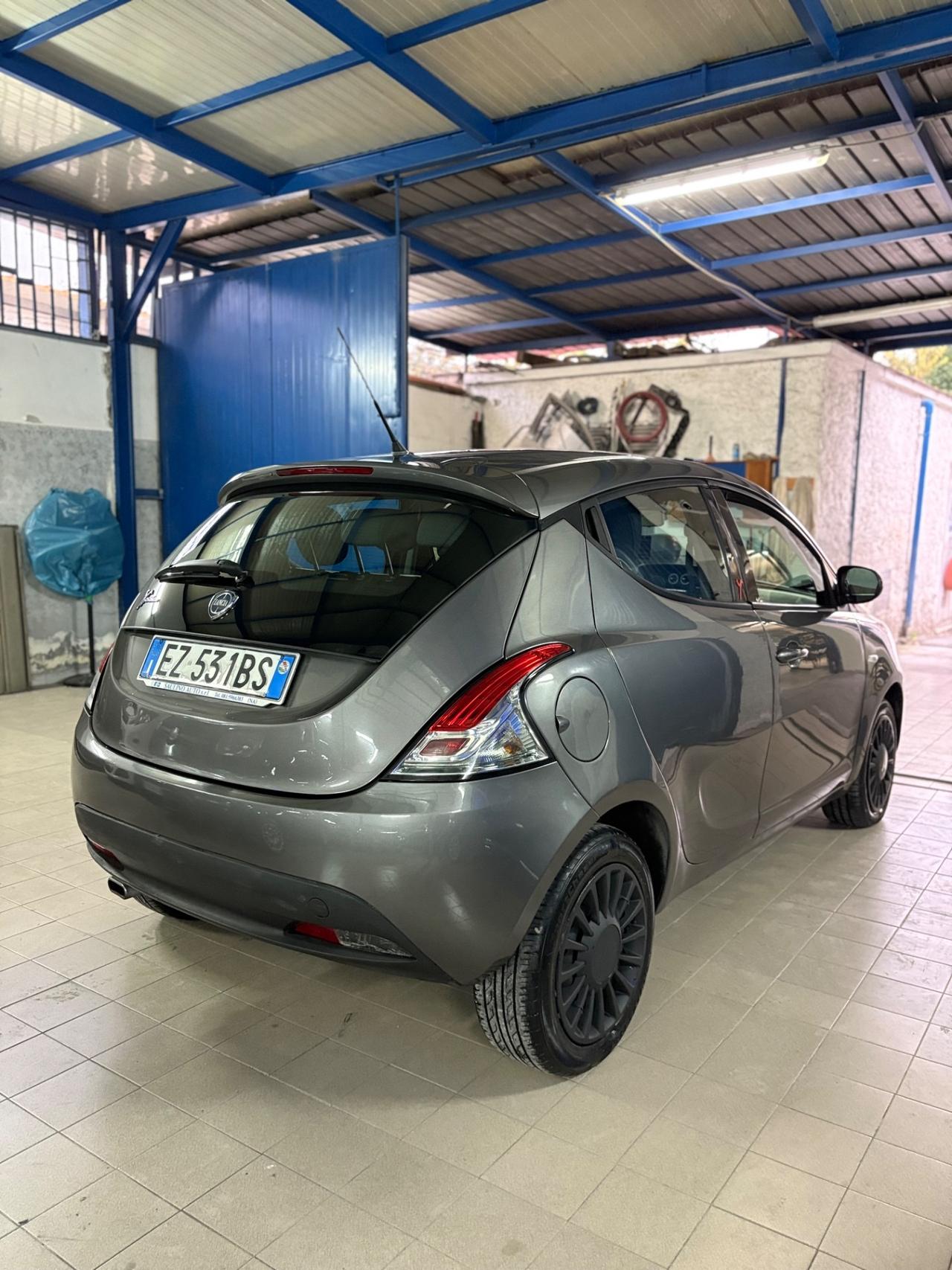 Lancia Ypsilon 1.2 GPL Ecochic Elefantino 69cv