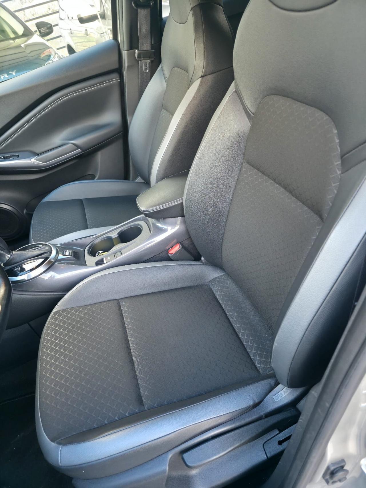 Nissan Juke 1.0 DIG-T 114 CV DCT Tekna