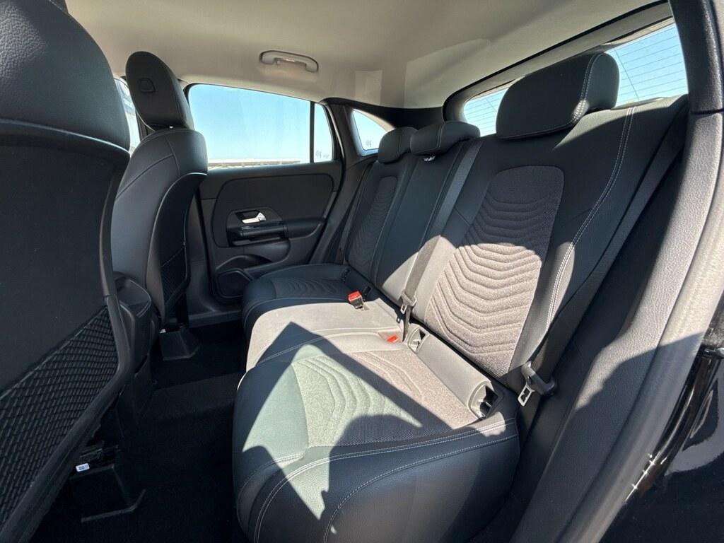 Mercedes GLA 180 180 D Advanced 8G-DCT
