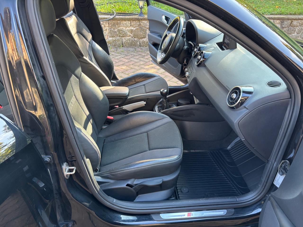 Audi A1 1.6 TDI S line 5 PORTE
