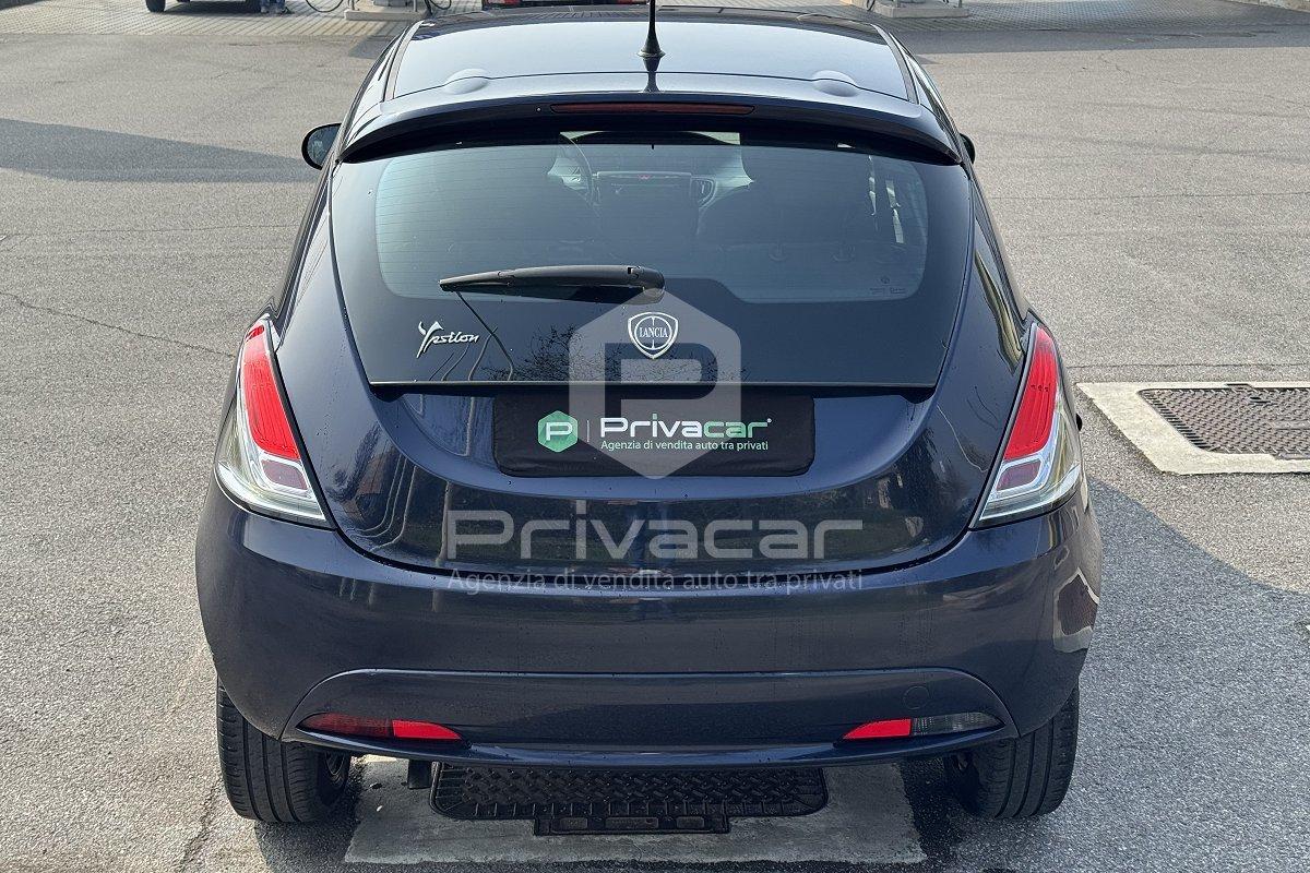 LANCIA Ypsilon 1.2 69 CV 5 porte Silver