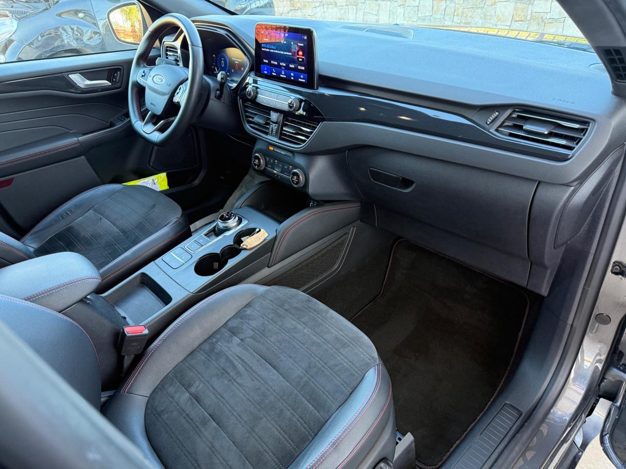 Ford Kuga 1.5 120 CV ST-Line X 2022 leggi descrizione