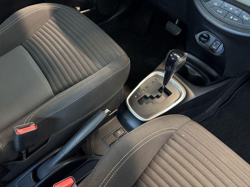Toyota Yaris Yaris 1.5 Hybrid 5 porte Business
