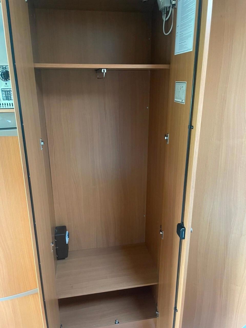 Bürstner Viseo 696 Motorhome con letto matrimoniale