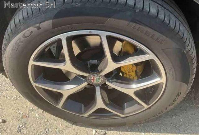 ALFA ROMEO Stelvio 2.2 t 210cv AT8 Q4 Executive - 19" - FY665PJ