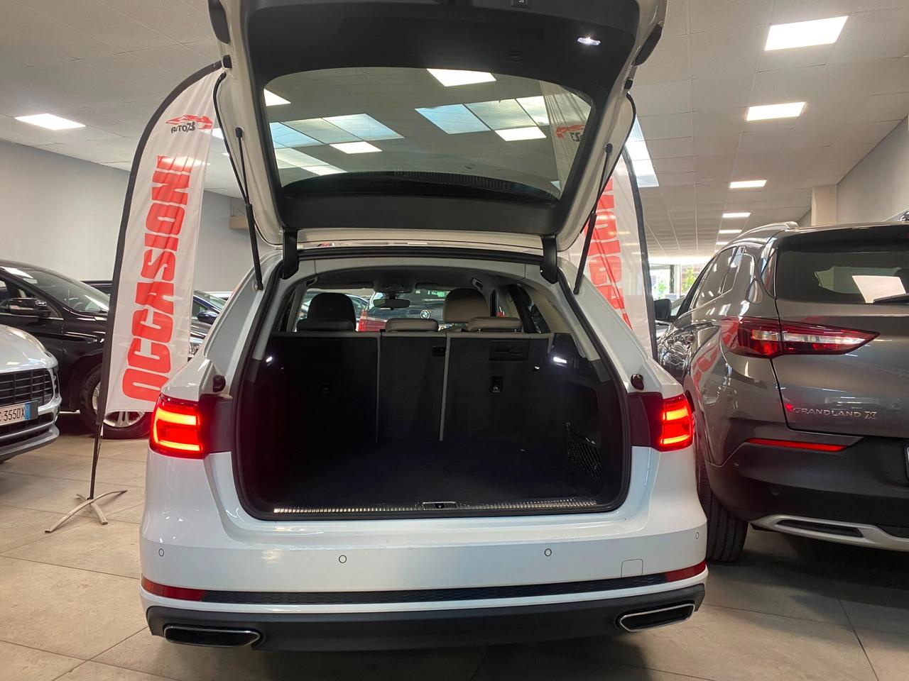 Audi A4 Avant 30 TDI S tronic line edition