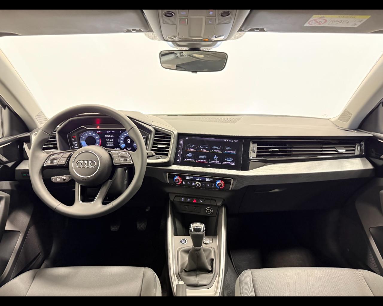 AUDI A1 ALLSTREET 30 TFSI IDENTITY CONTRAST