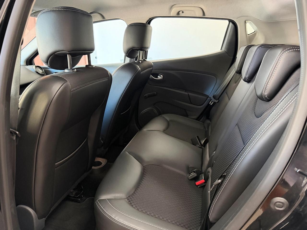 Renault Clio dCi 8V 90 CV 5 porte Moschino OK NEOPATENTATI