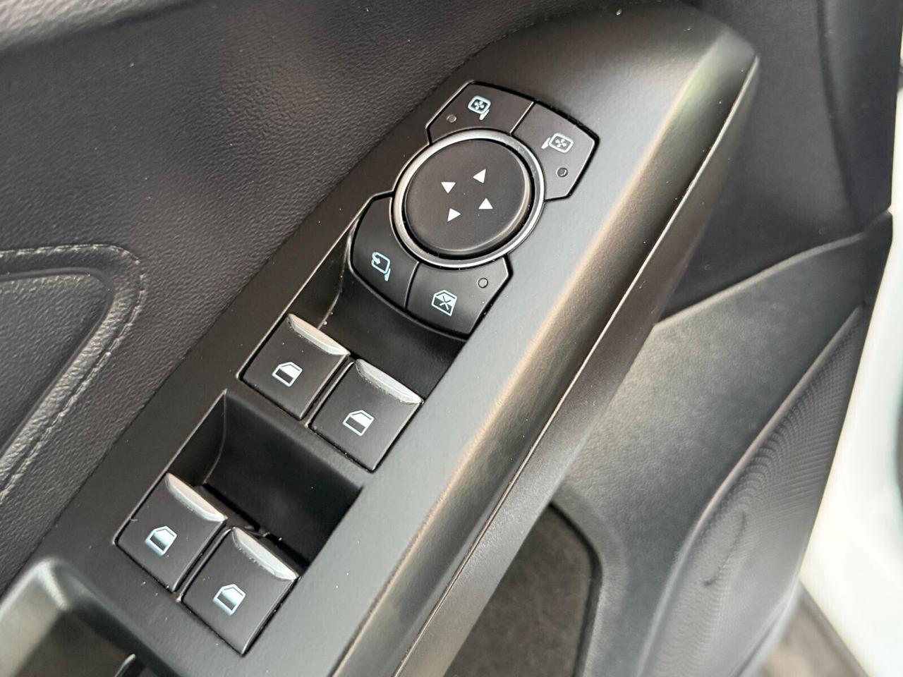 Ford Focus 1.5 120 cv N1 autocarro