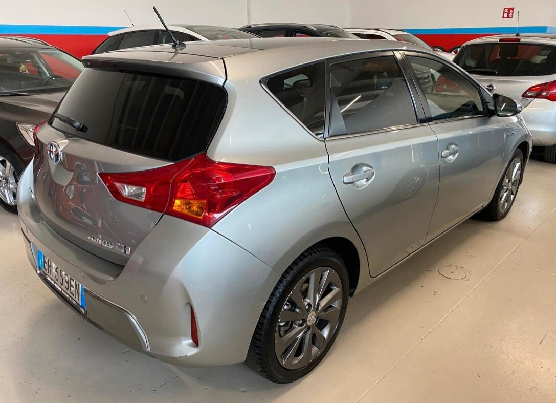 Toyota Auris 1.8 hybrid