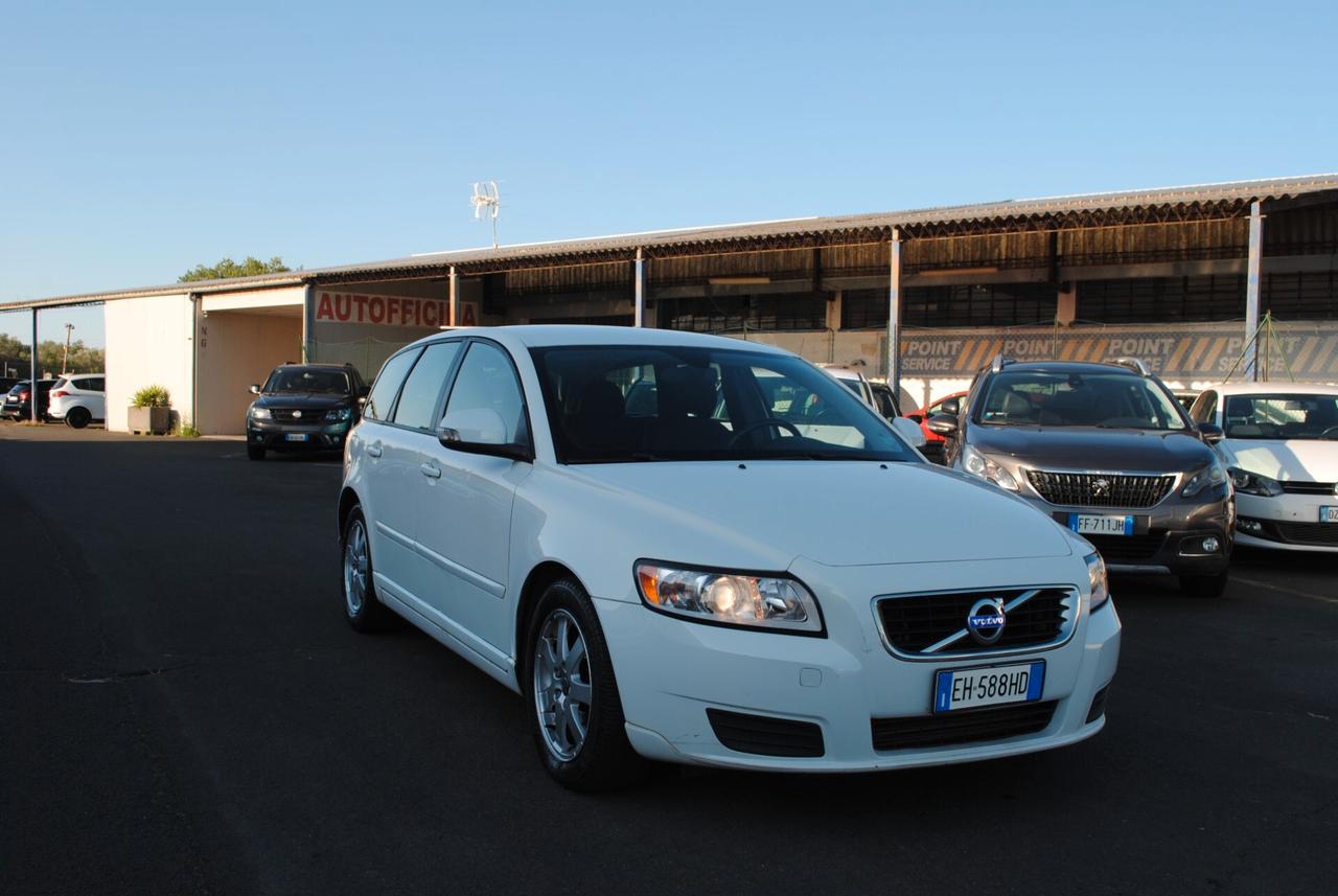Volvo V50 D4 R-design 1.6d 114 cv
