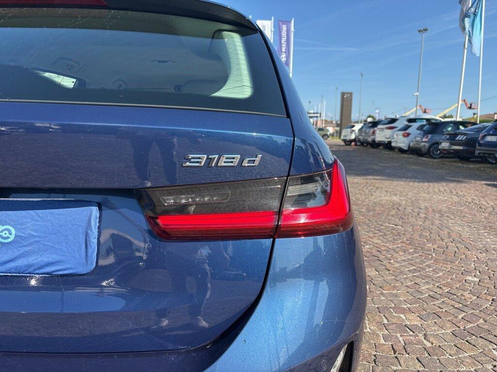 BMW Serie 3 Touring 318 d Mild Hybrid 48V Luxury Steptronic