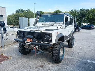 Land Rover Defender 90 2.5 Td5 Station Wagon County