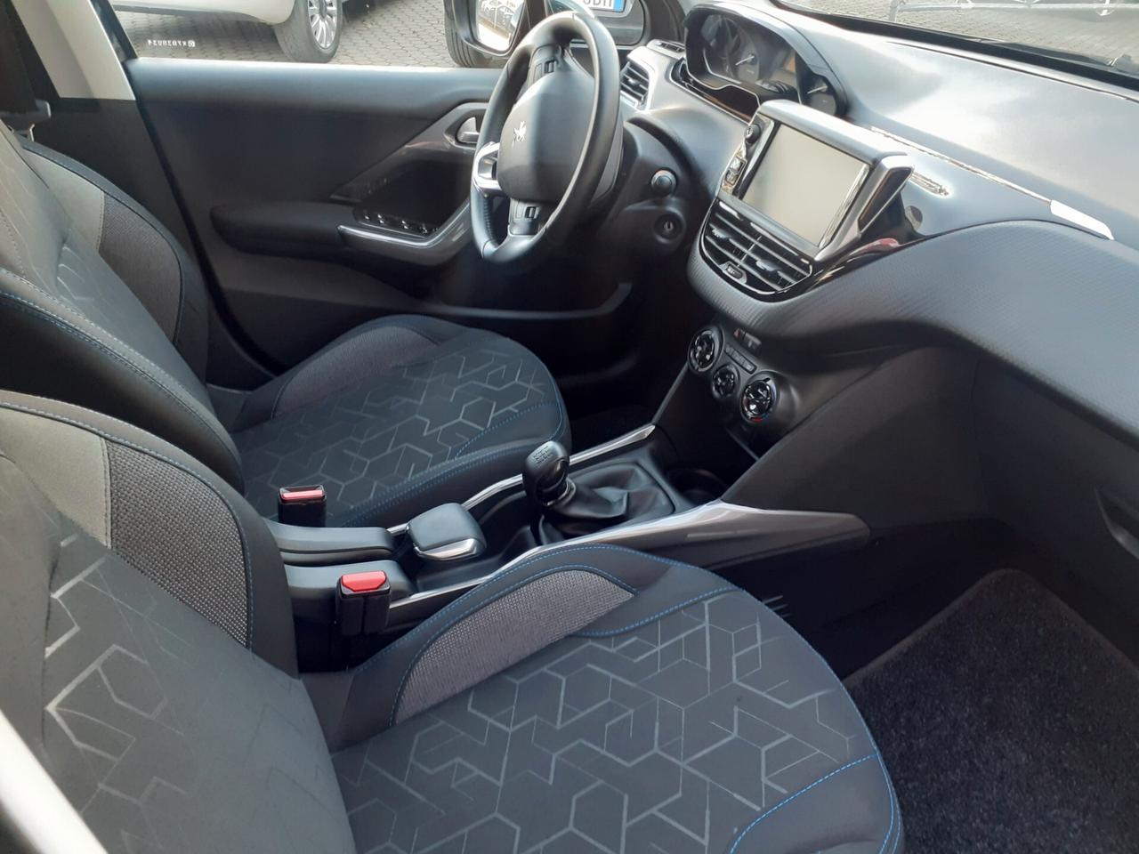 Peugeot 2008 PureTech 82 Allure