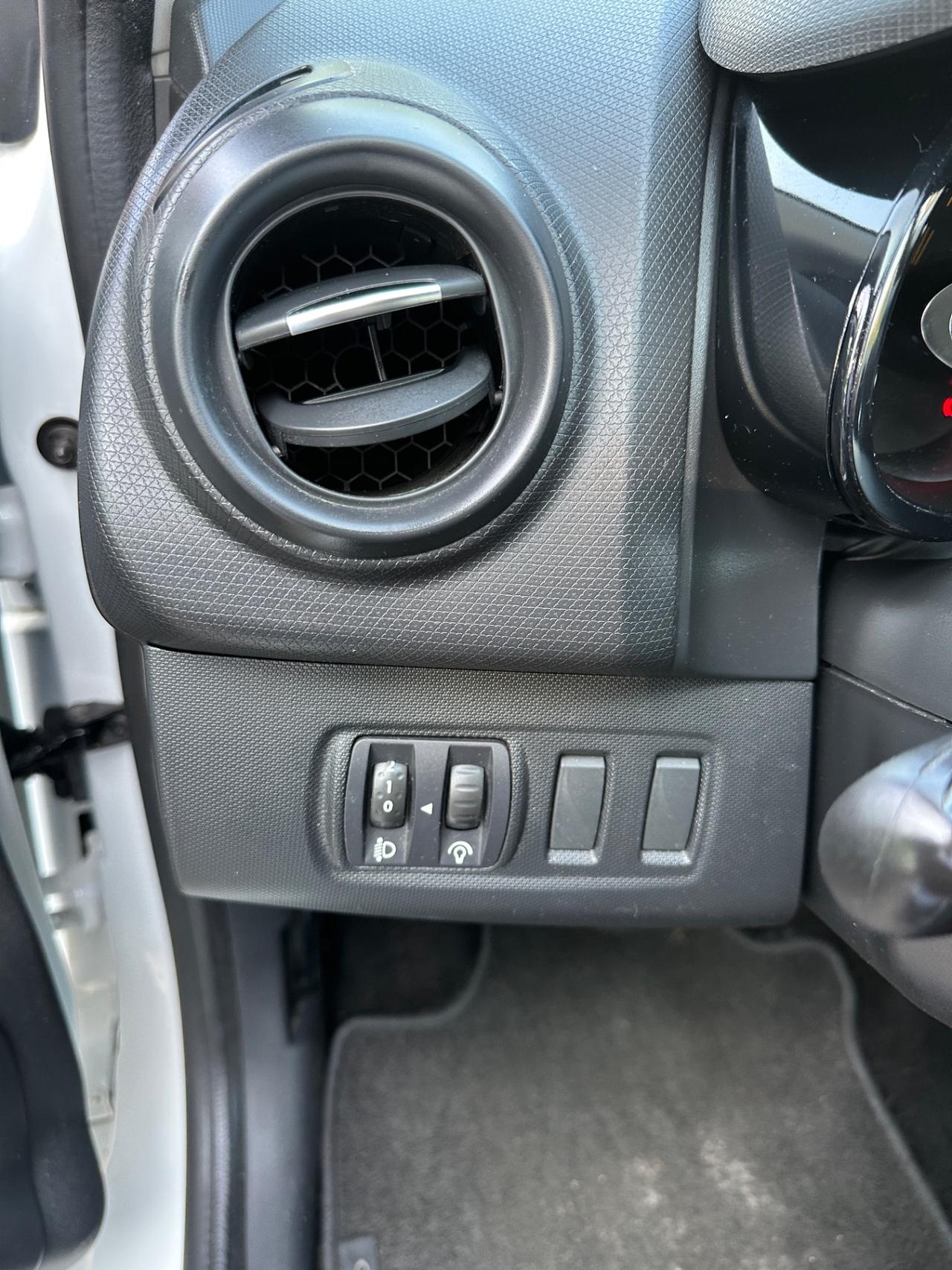Renault Clio 1.5 dCi 8V 75CV 5 porte Costume National