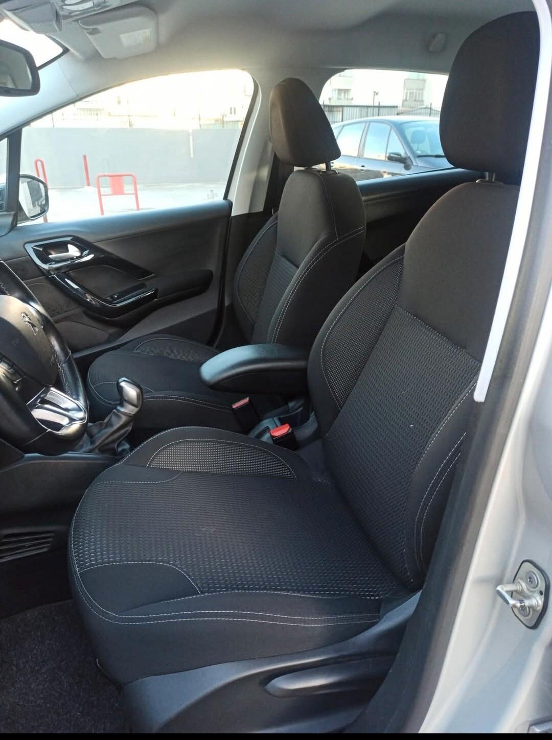 Peugeot 208 PureTech 82 5 porte Allure