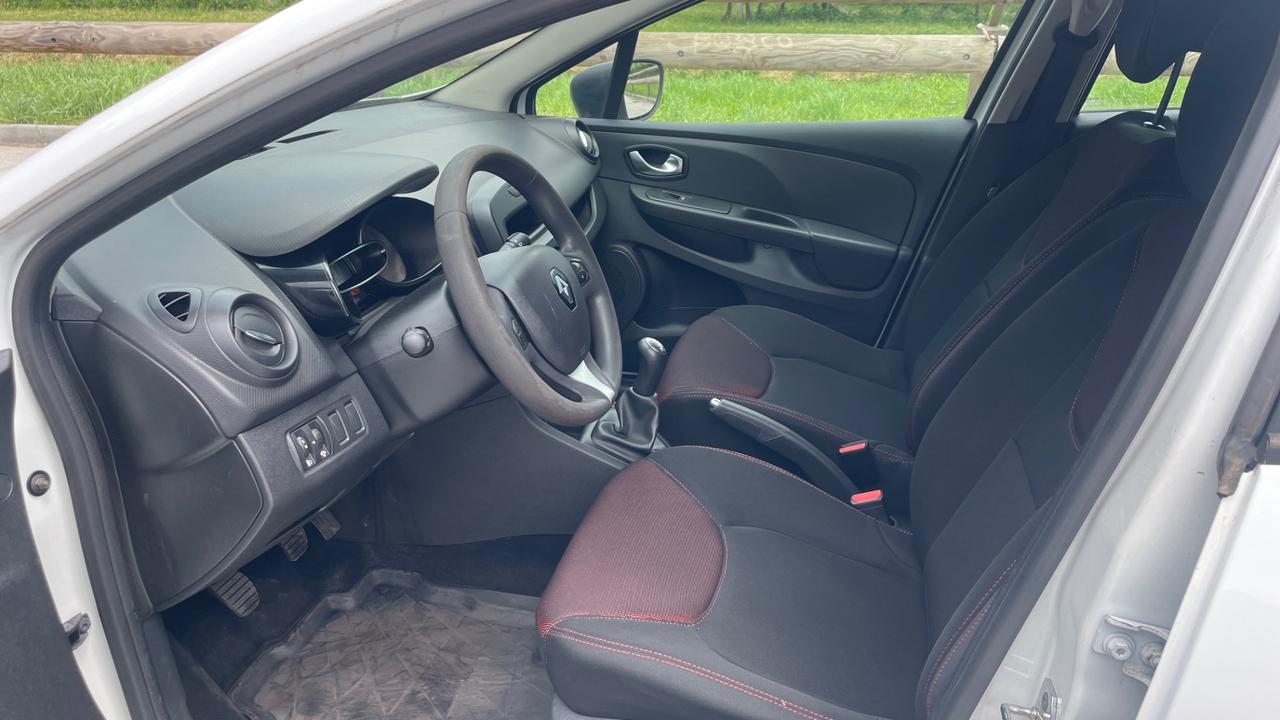 RENAULT CLIO 1.2 BENZINA 5 PORTE 40.000KM - 2015