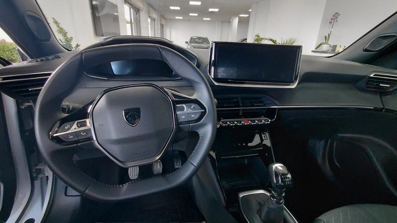 Peugeot 2008 PureTech 100 S&S Allure