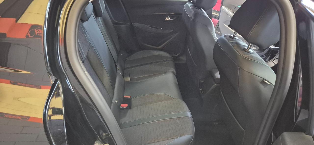 Peugeot 208 PureTech 100 Stop&Start 5 porte Allure Navi Pack