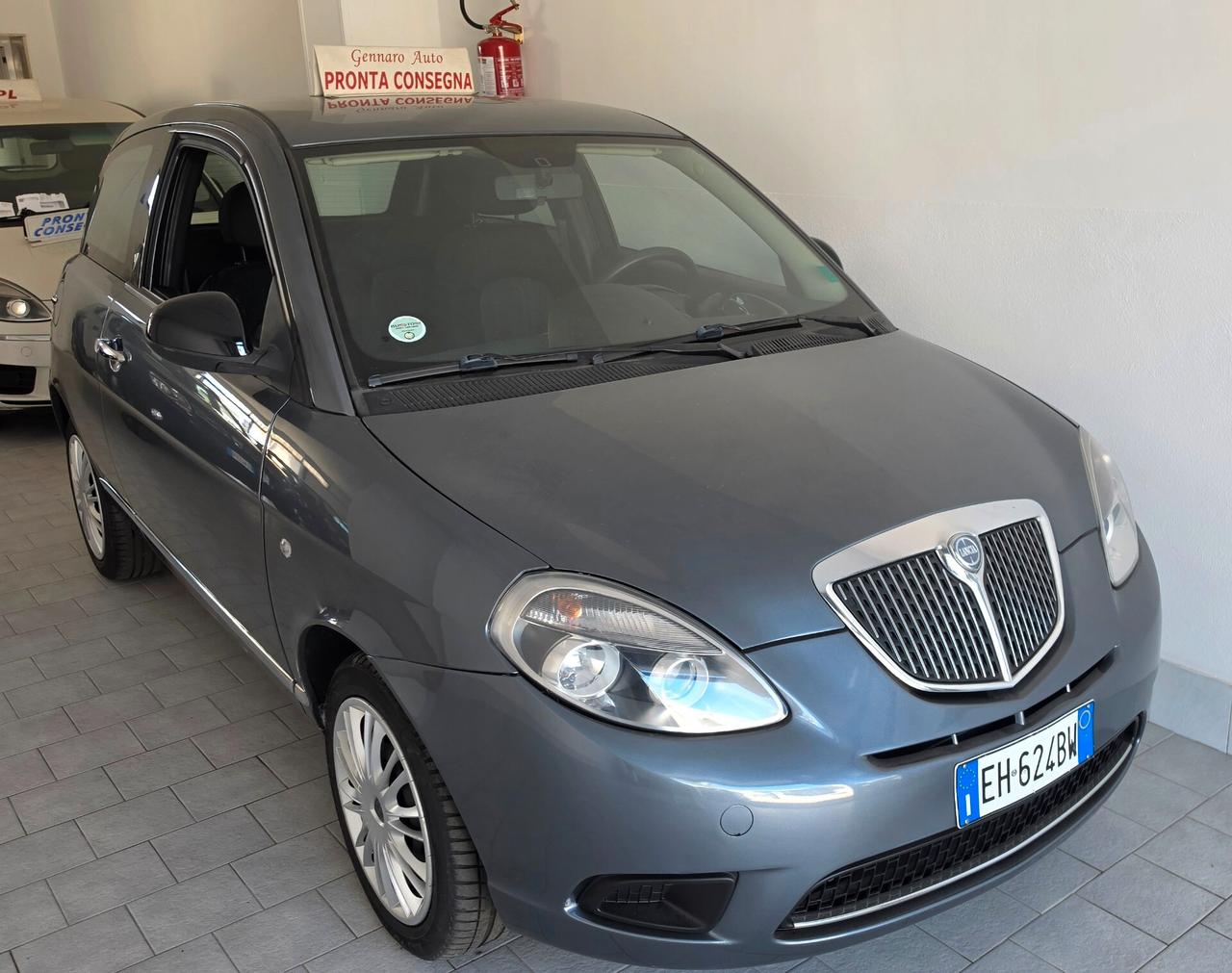 Lancia Ypsilon 1.2 69 B km 58 Mila