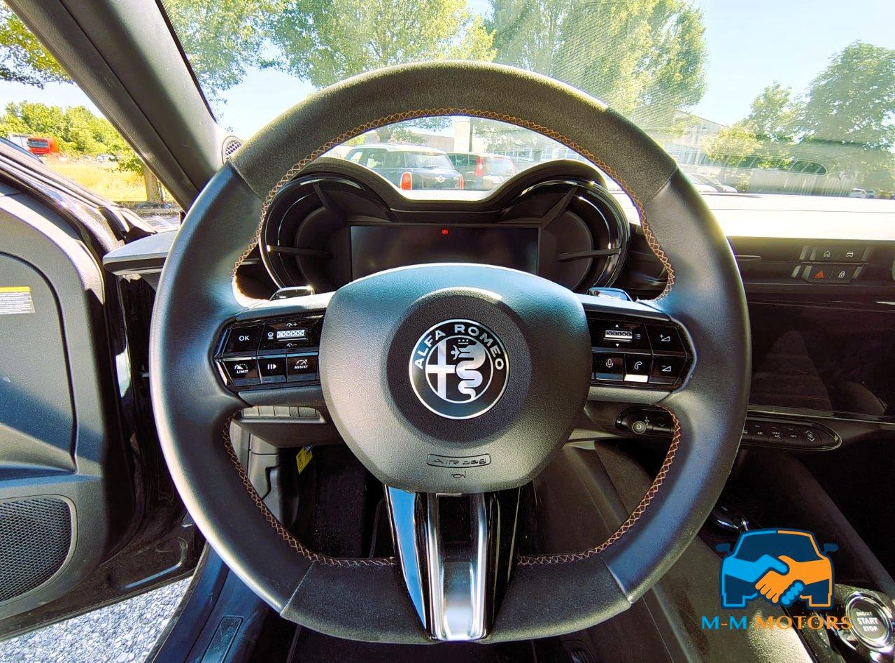 Alfa Romeo Junior 1.2 ibrida Intensa 145cv edct6
