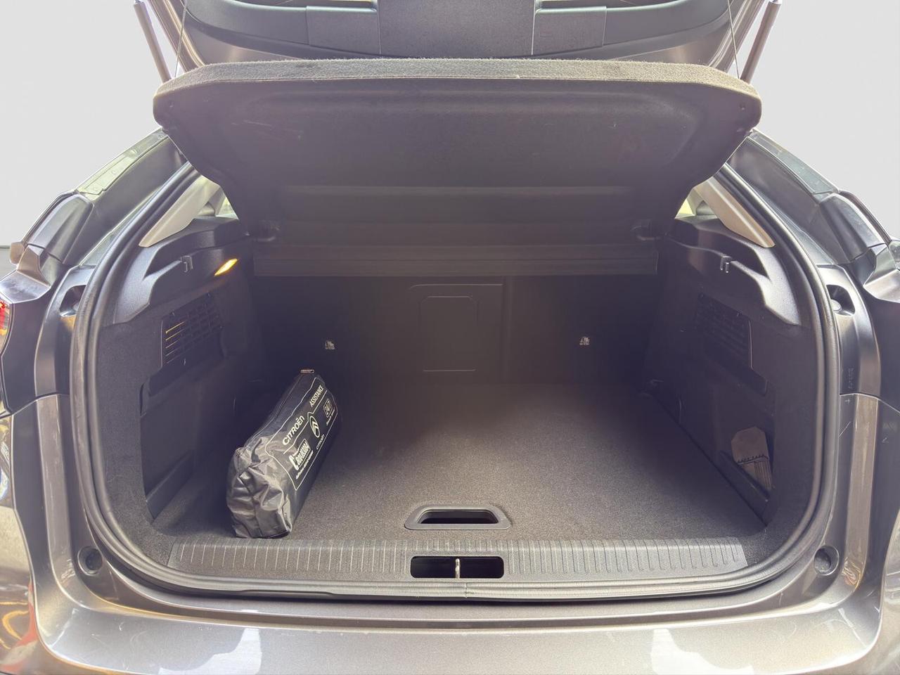 Citroen C4 1.5 bluehdi 130cv Shine automatica 2023