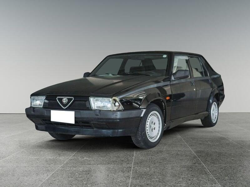 Alfa Romeo 75 2.0