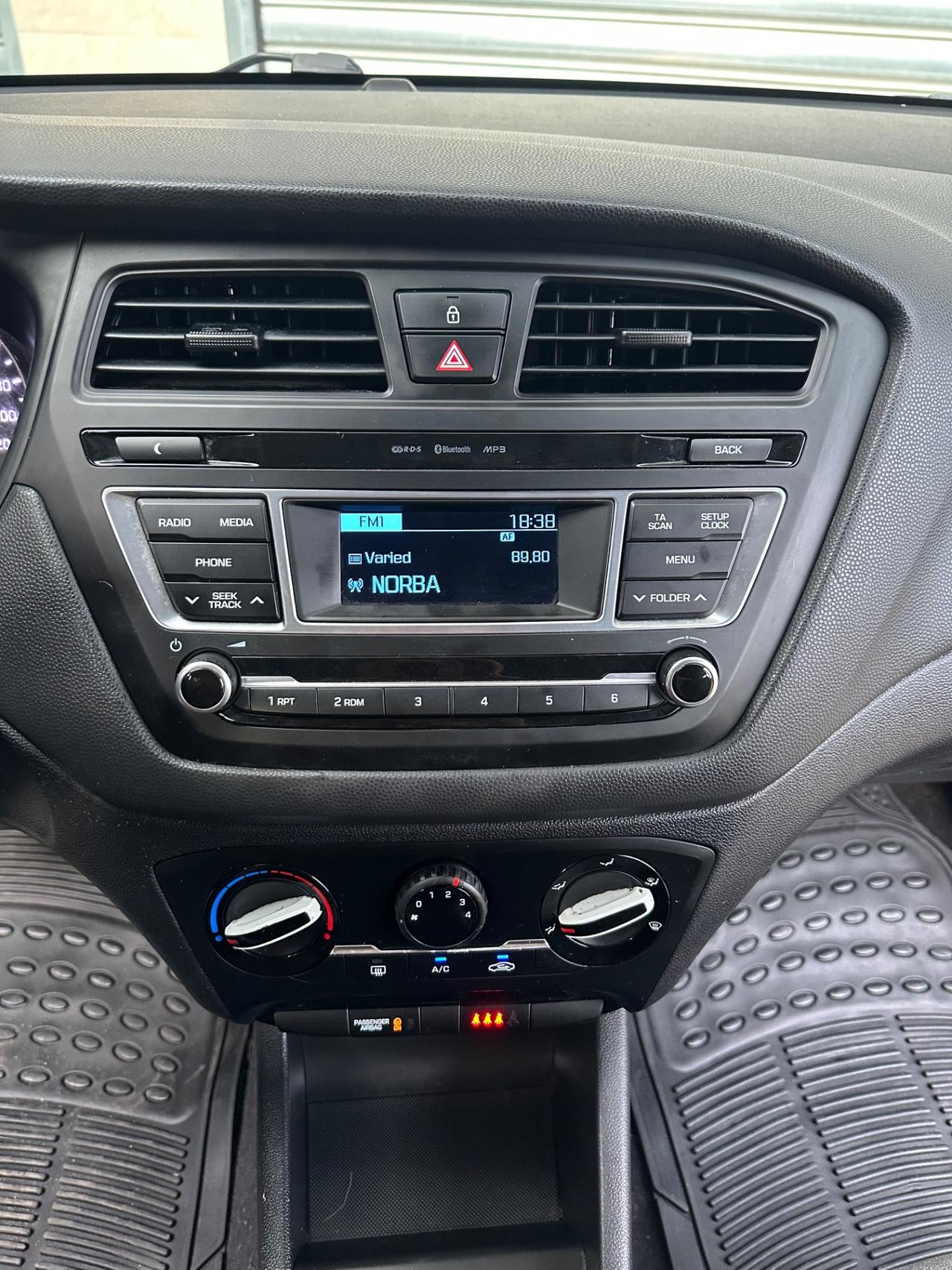 Hyundai i20 1.2 MPI 75cv GPL 5 porte Classic