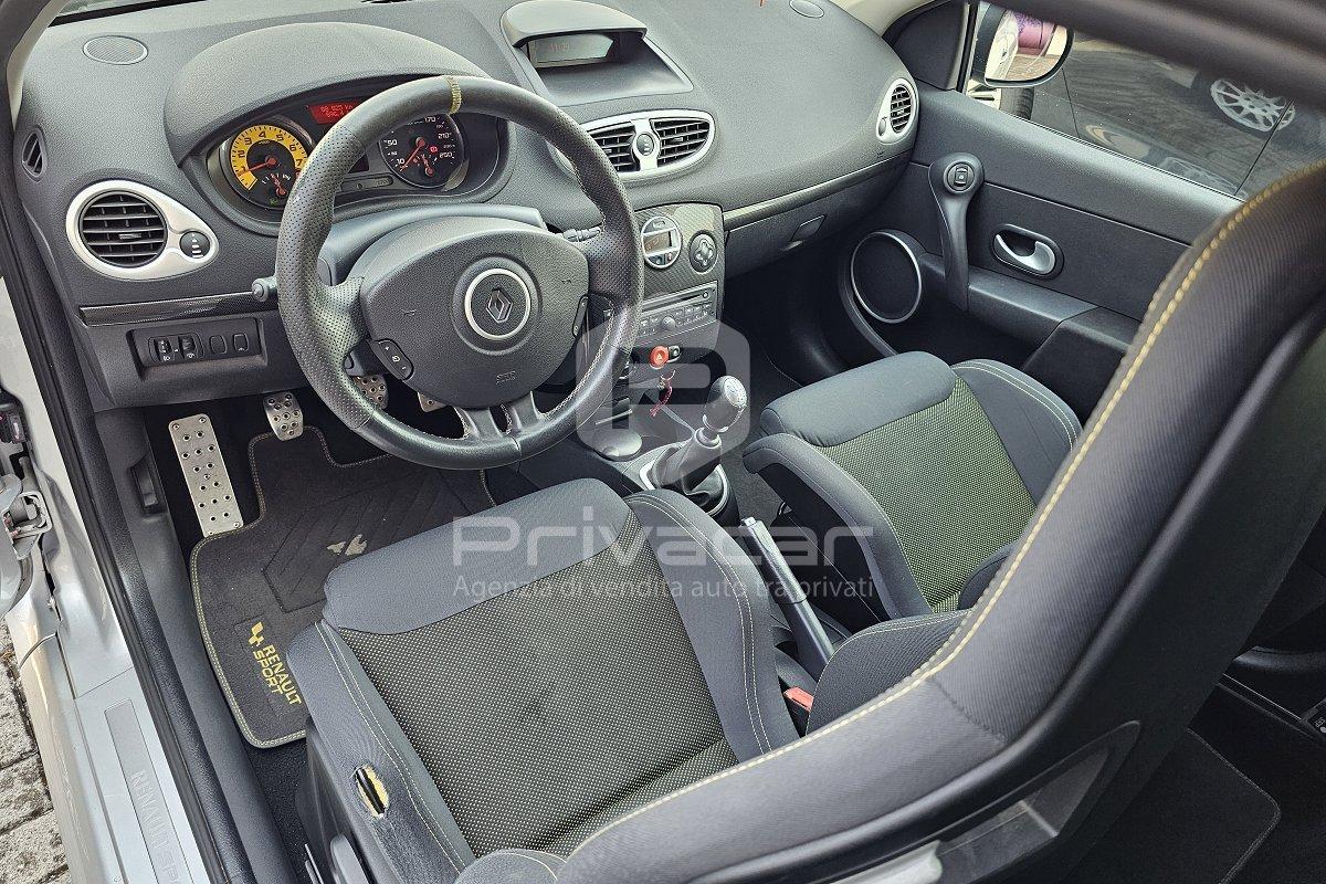 RENAULT Clio 2.0 16V 203CV 3 porte RS