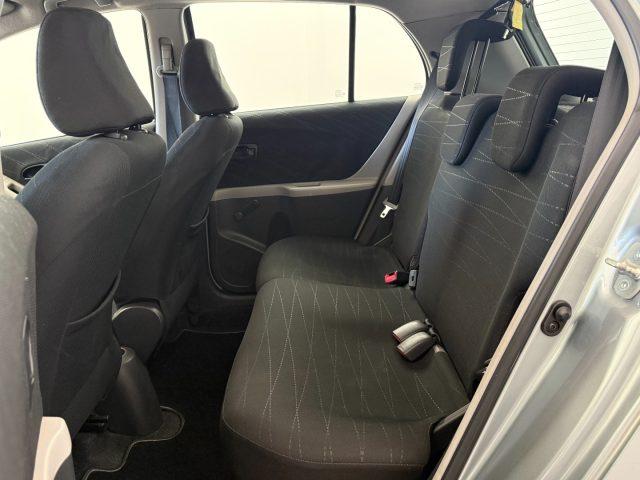 TOYOTA Yaris 1.0 5 porte Sol