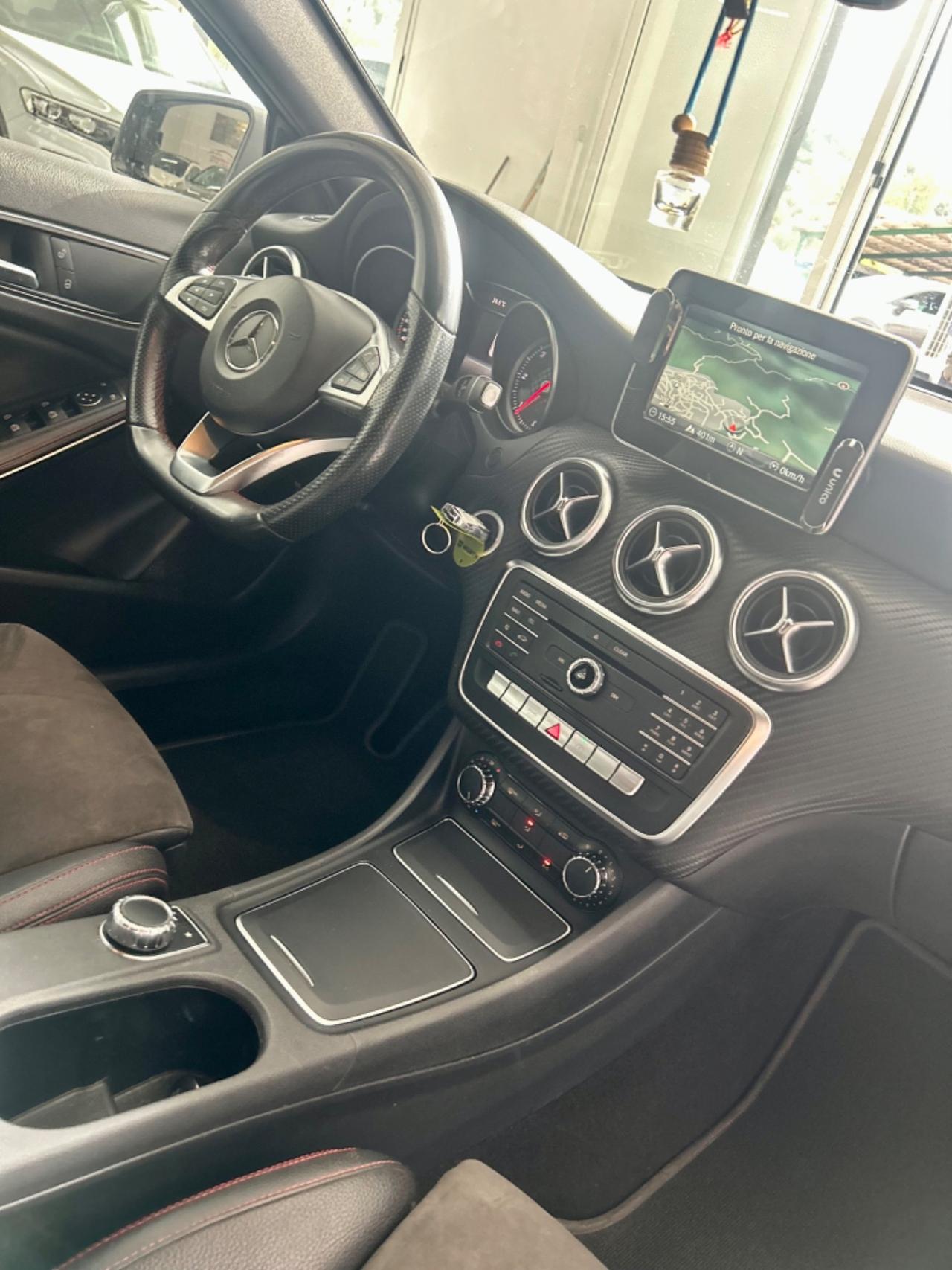 Mercedes CLASSE A 220 AMG Premium FINANZIABILE