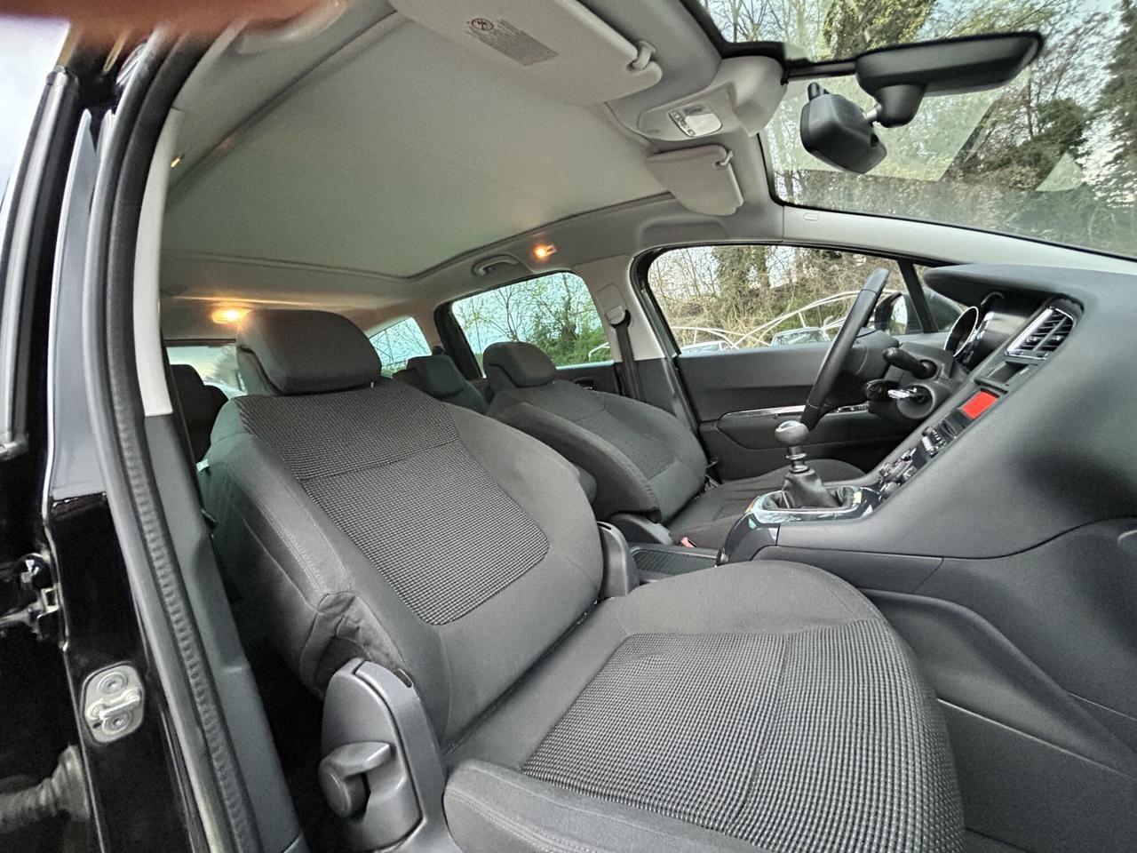 PEUGEOT 5008 1.6HDI 7 POSTI UNICO TOP