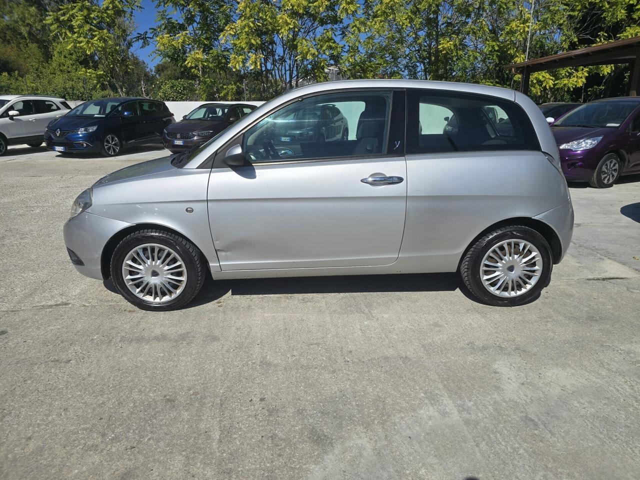 Lancia Ypsilon 1.2 Argento