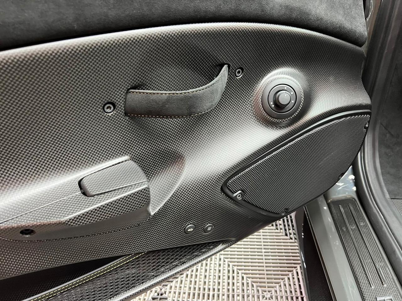 Ferrari 488 3.9 PISTA dct INTERIOR FULL CARBON (488)