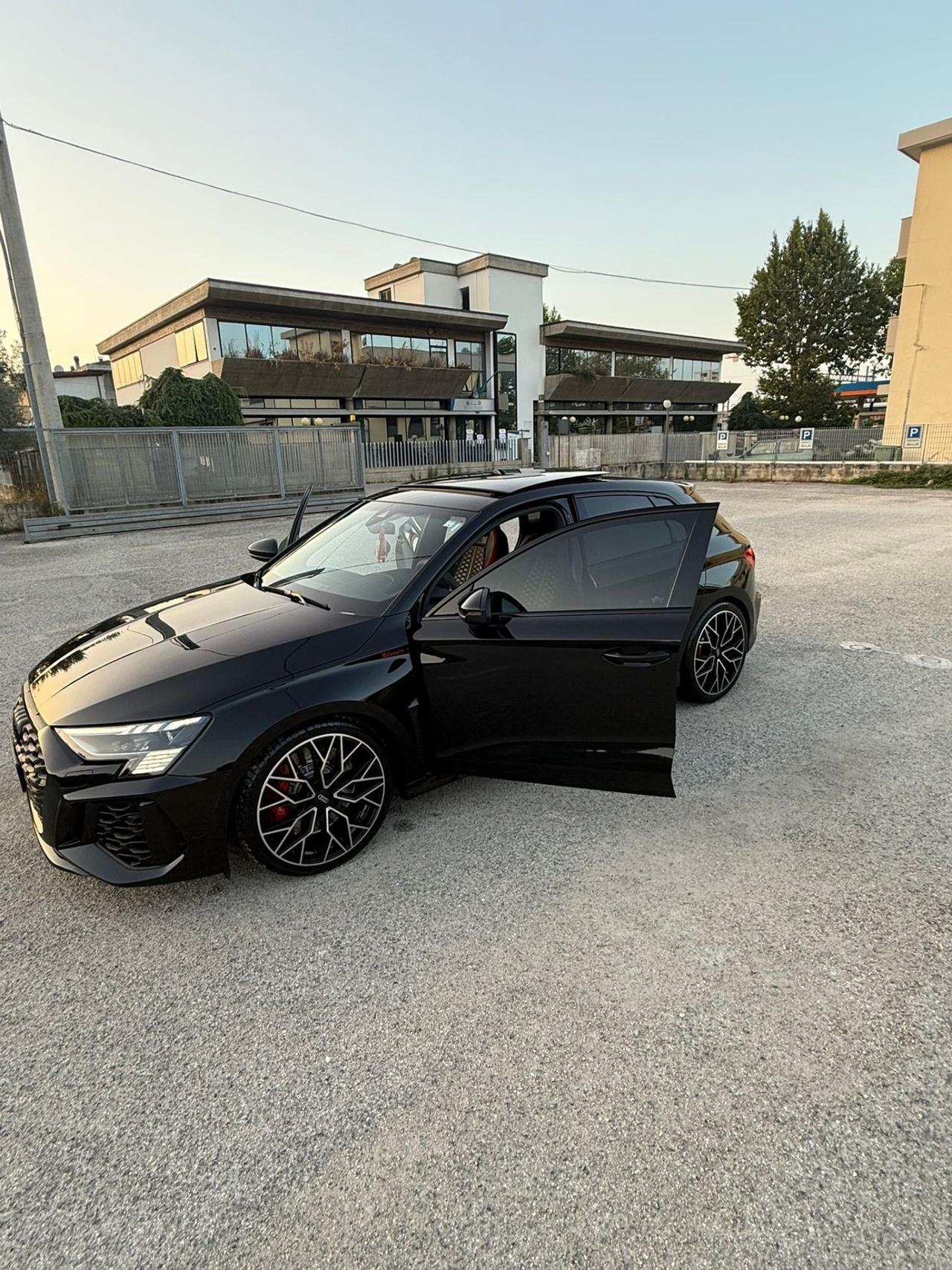 Audi A3 RS 3 SPB TFSI quattro S tronic