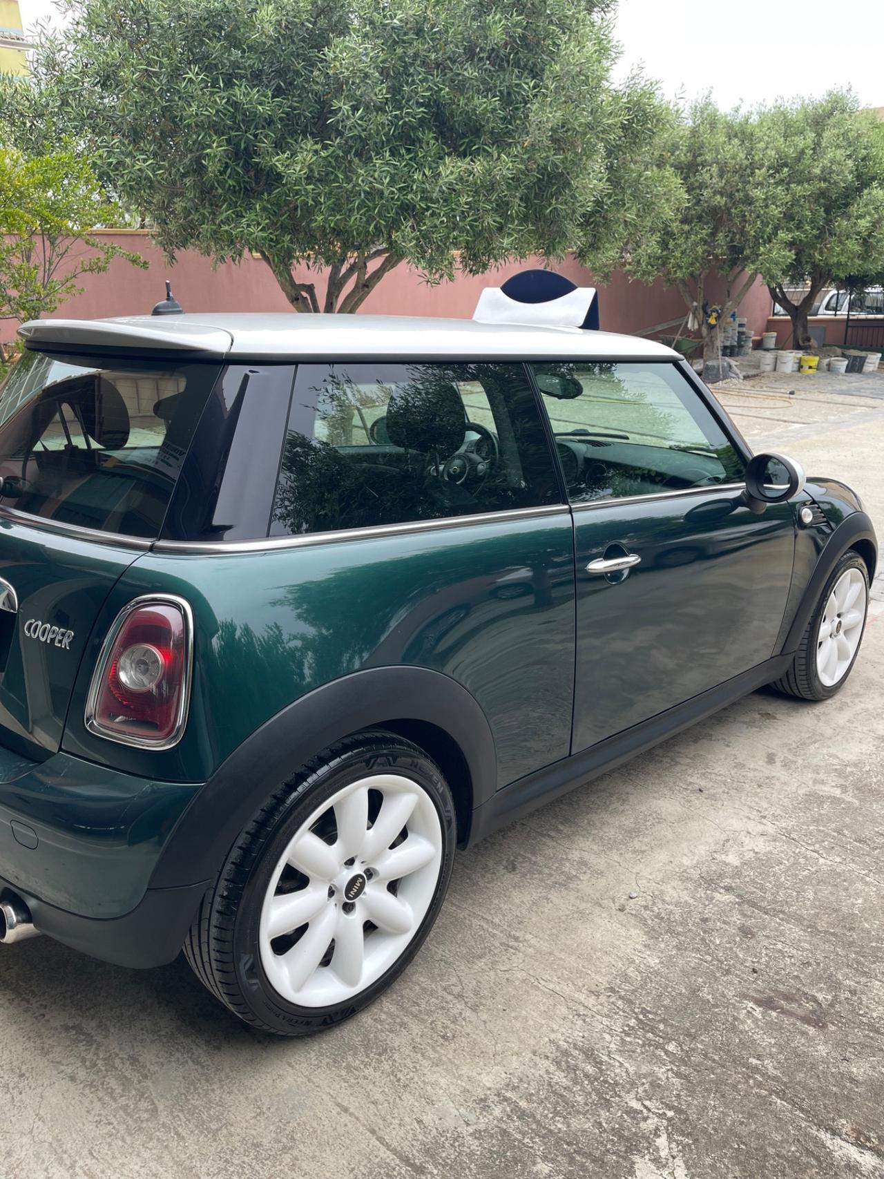 Mini 1.6 16V Cooper