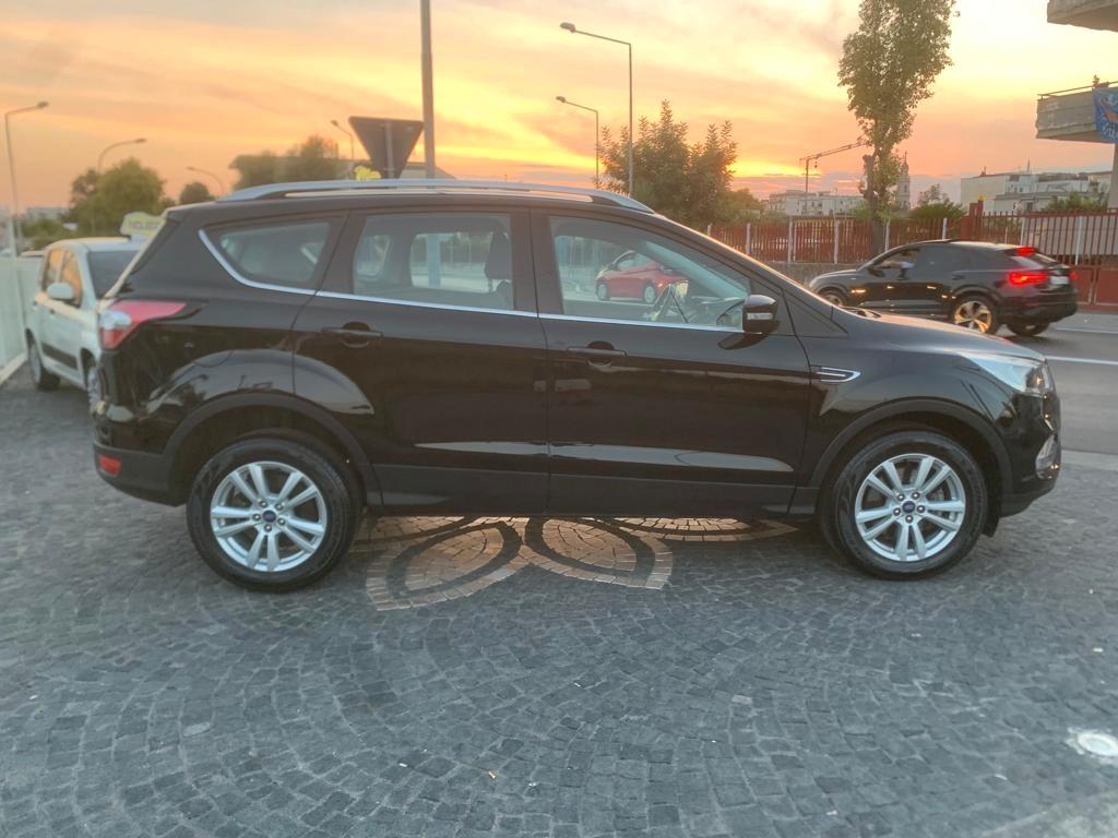 Ford Kuga 1.5 TDCI 120 CV S&S 2WD Titanium