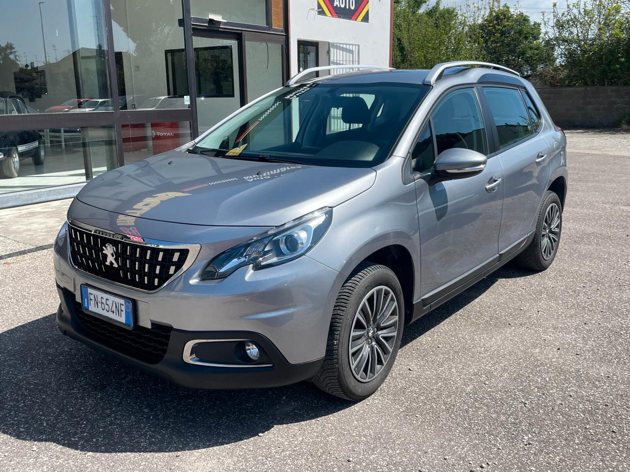 Peugeot 2008 PureTech 82 Active ANCHE X NEOPATENTATI