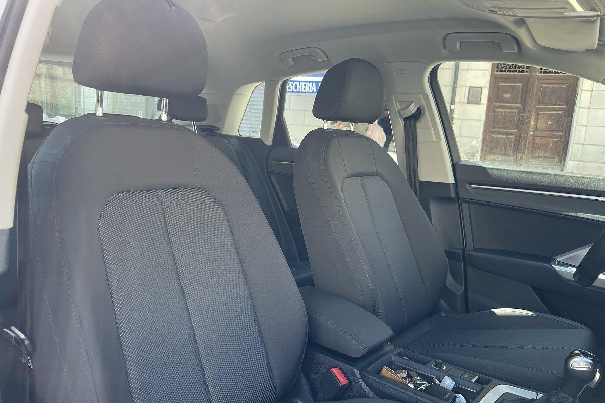 AUDI Q3 35 TDI S tronic Business Advanced