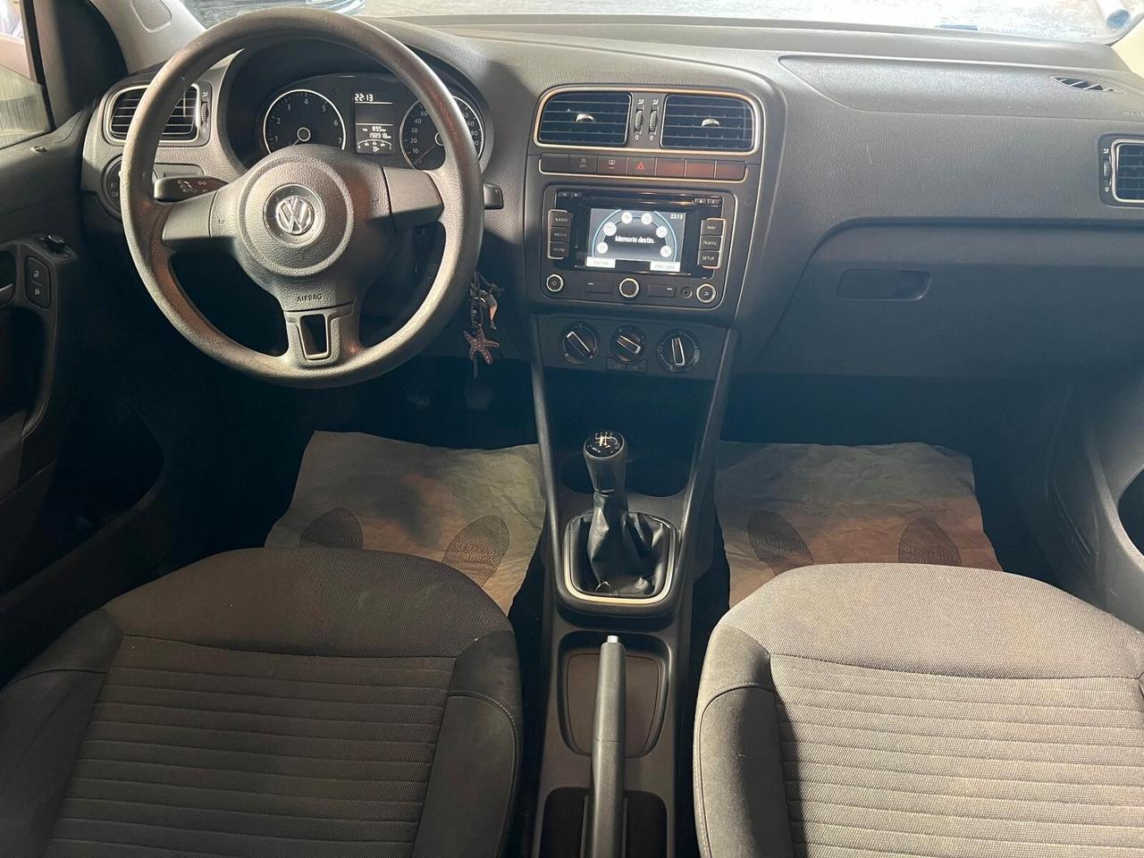 Volkswagen Polo 1.2 70 CV . Comfortline-2013-NEOP.