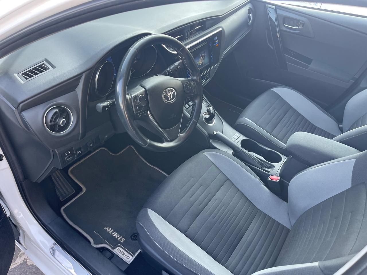 Toyota Auris 1.8 hybrid