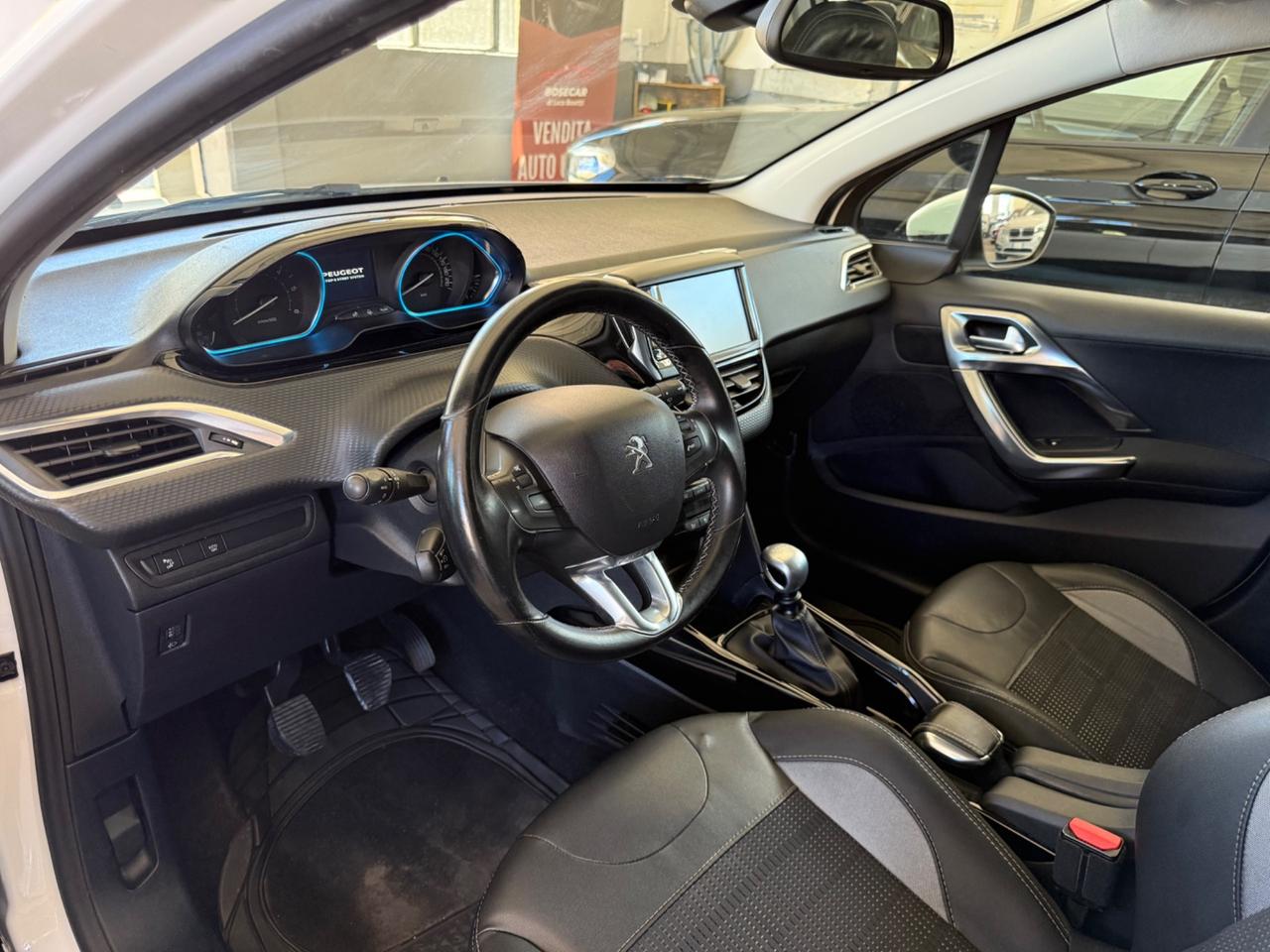 Peugeot 2008 BlueHDi 120 S&S Allure