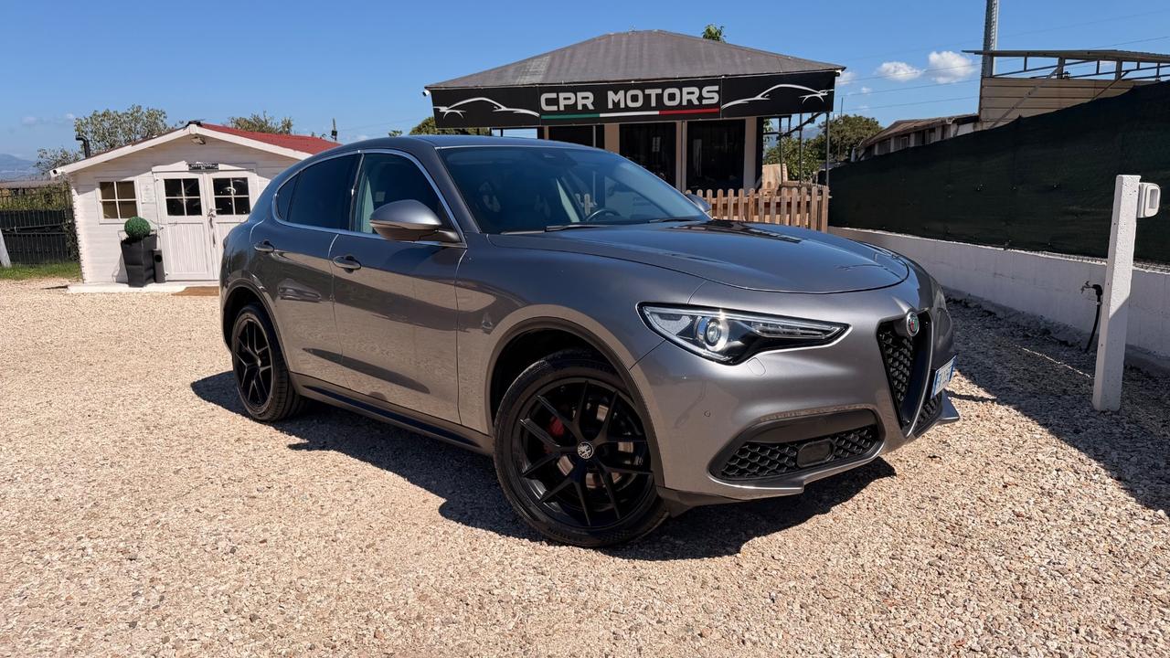 Alfa Romeo Stelvio 2.0 Turbo 280 CV AT8 Q4 First Edition