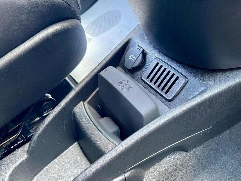 Lancia Ypsilon 1.0 FireFly 70CV S&S Hybrid Platino - AZIENDALE