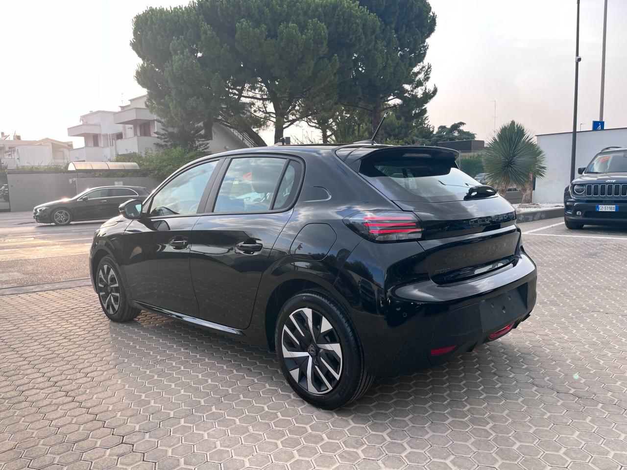 Peugeot 208 1.2 turbo Style 100cv Km0 (catena distribuzione)
