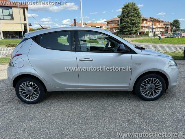 LANCIA Ypsilon 1.2 69 CV 5 porte S&S Gold